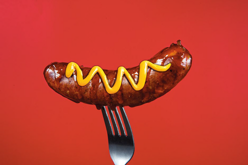 Gabel mit Bratwurst