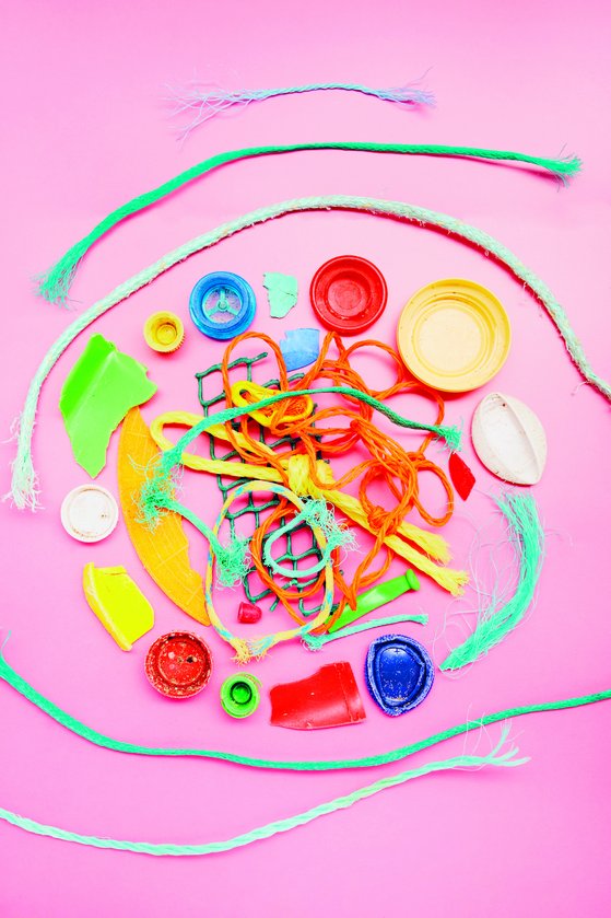 viele bunte Plastikteile