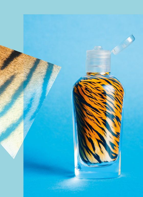 Glasfläschchen mit Tiger-Muster