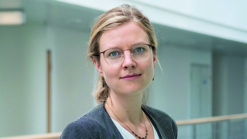 Portrait einer Frau mit Brille